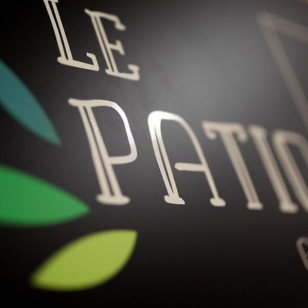 Le Patio Hotel Yssingeaux Exterior photo